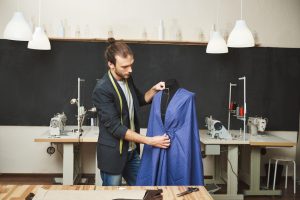 Roles and Responsibilities of a Successful Fashion Designer