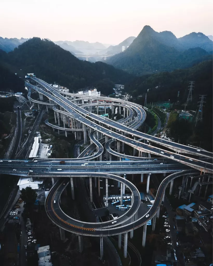 Multi-Layered Huangjuewan Interchange | PA