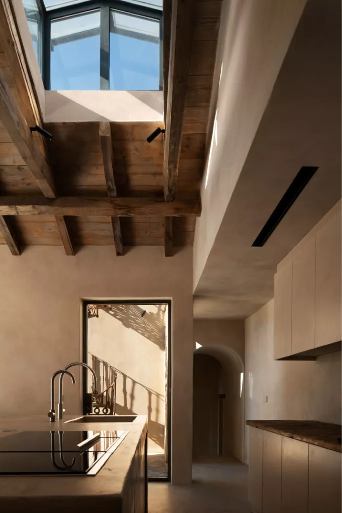 Historic Apartment (kitchen) by Serena Mignatti, Rome | Dezeen