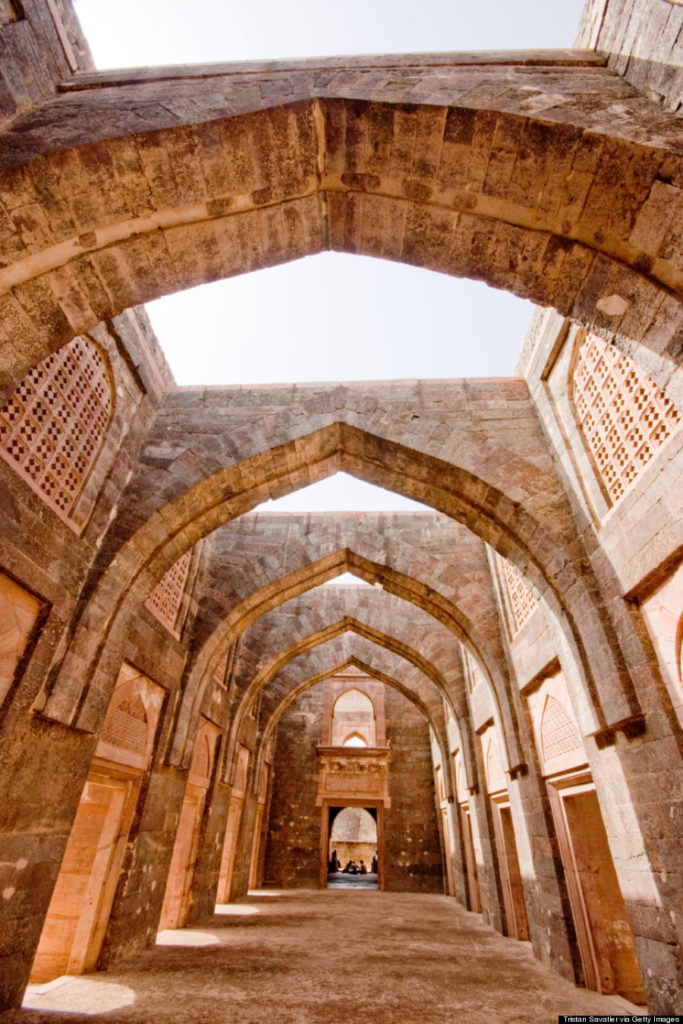 Stone vaults in palace ruin