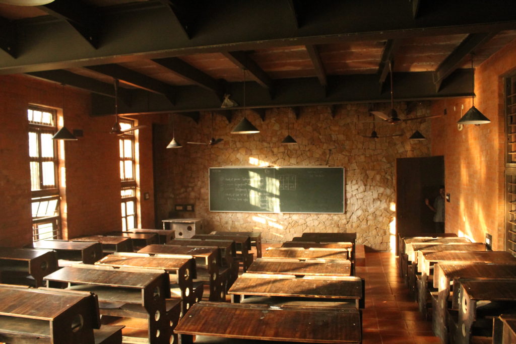 4.CLASSROOM