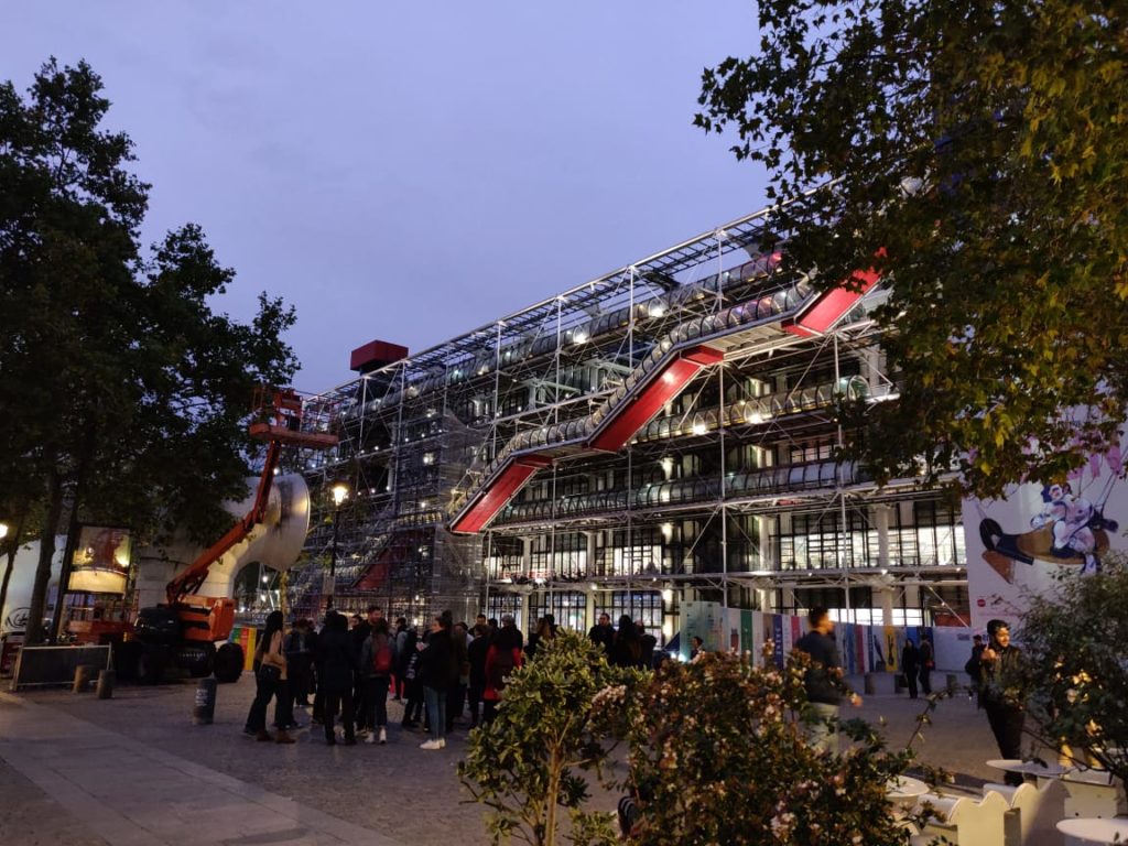 Centre Pompideu by Renzo Piano, Paris