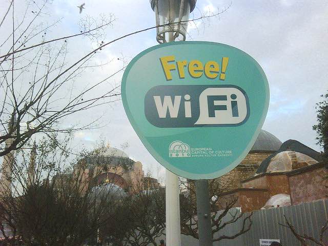 Free-Wifi-CC-CyberMacs