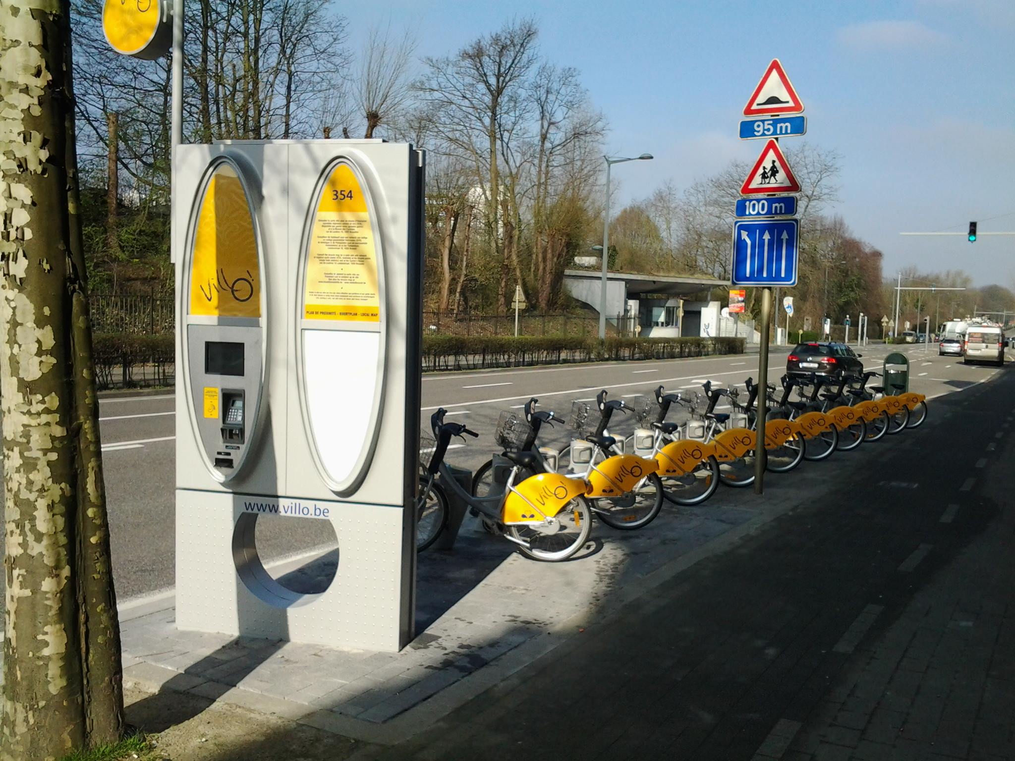 Prepaid E-Bikes and Parking in Brussels, Belgium
